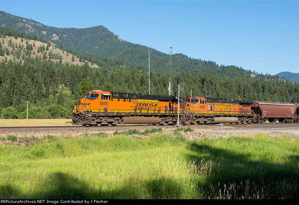 BNSF 6865